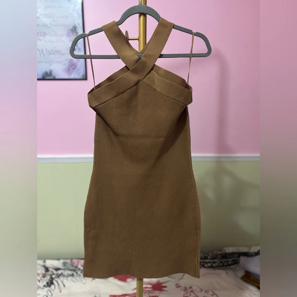 Babaton $110 Sculpt Knit Criss Cross Dress Medium - Picture 6 of 9